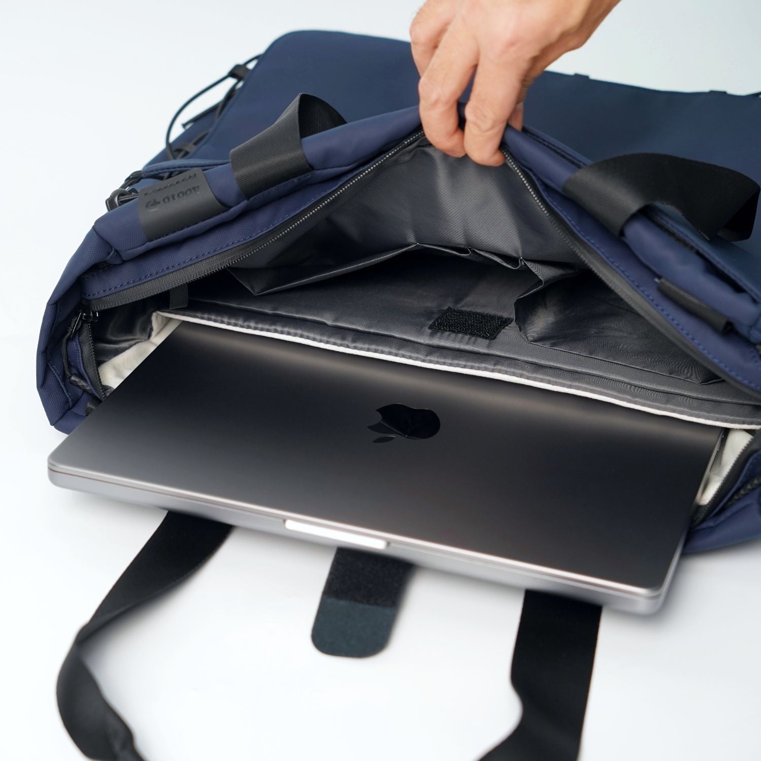 Kangaroo Messenger Tote (pre-order)