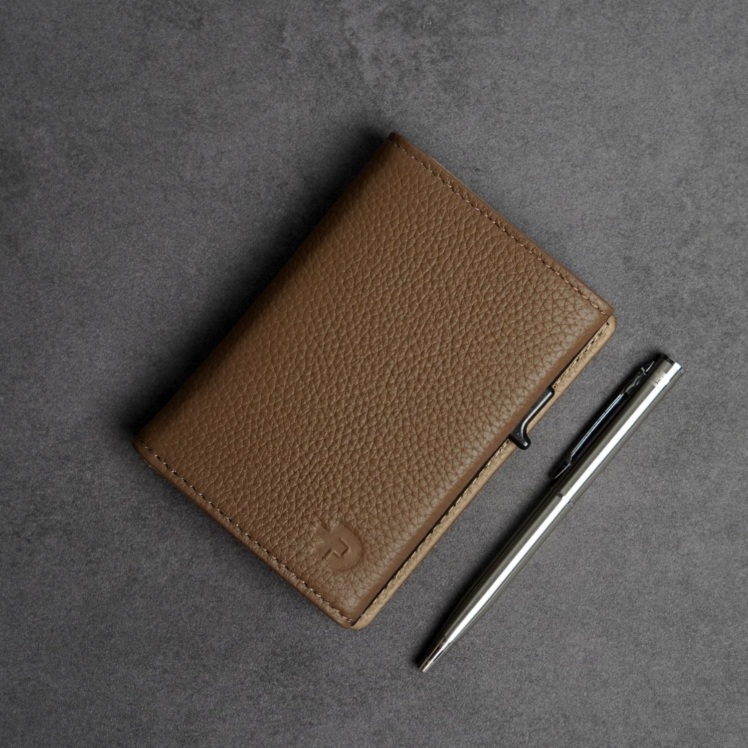 Explorer Wallet - Large Pebbled Leather Edition