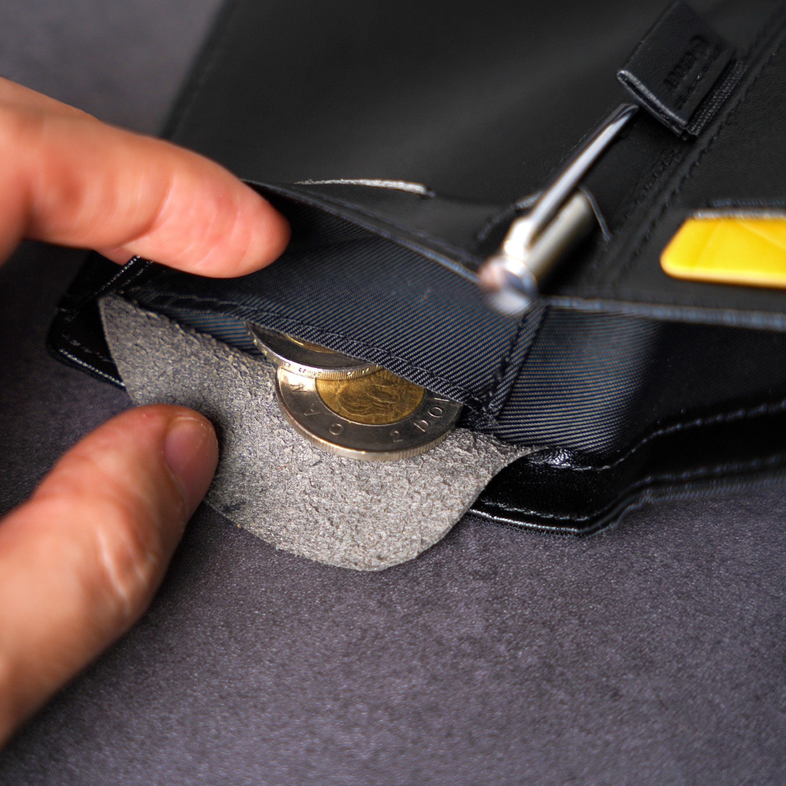 Explorer Wallet S