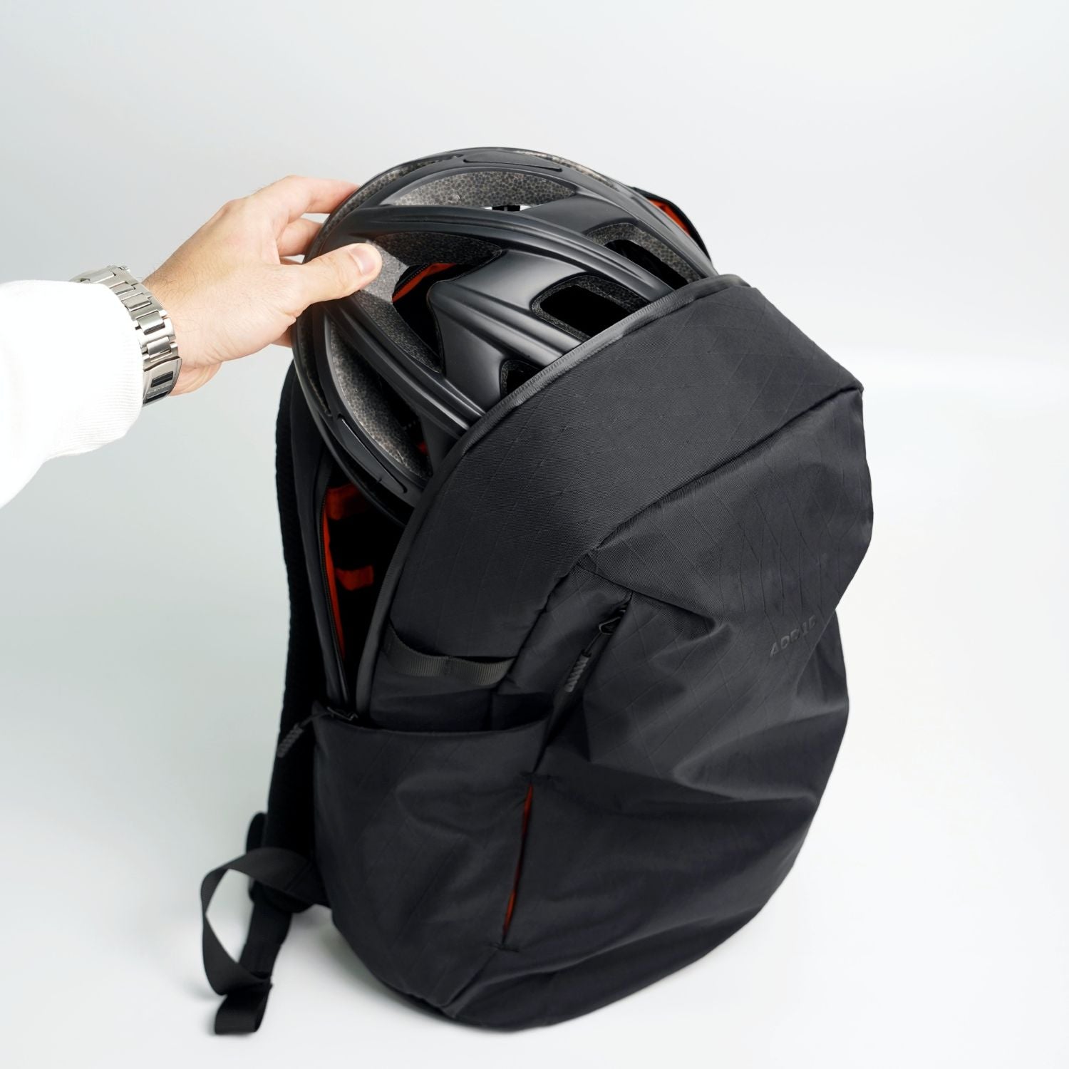 D2D Essential Backpack (pre-order)