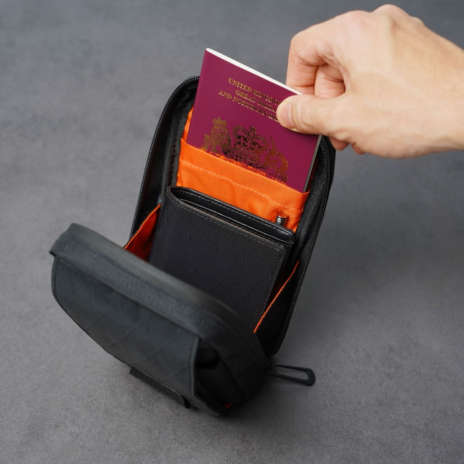 D2D Pouch V2 (pre-order)