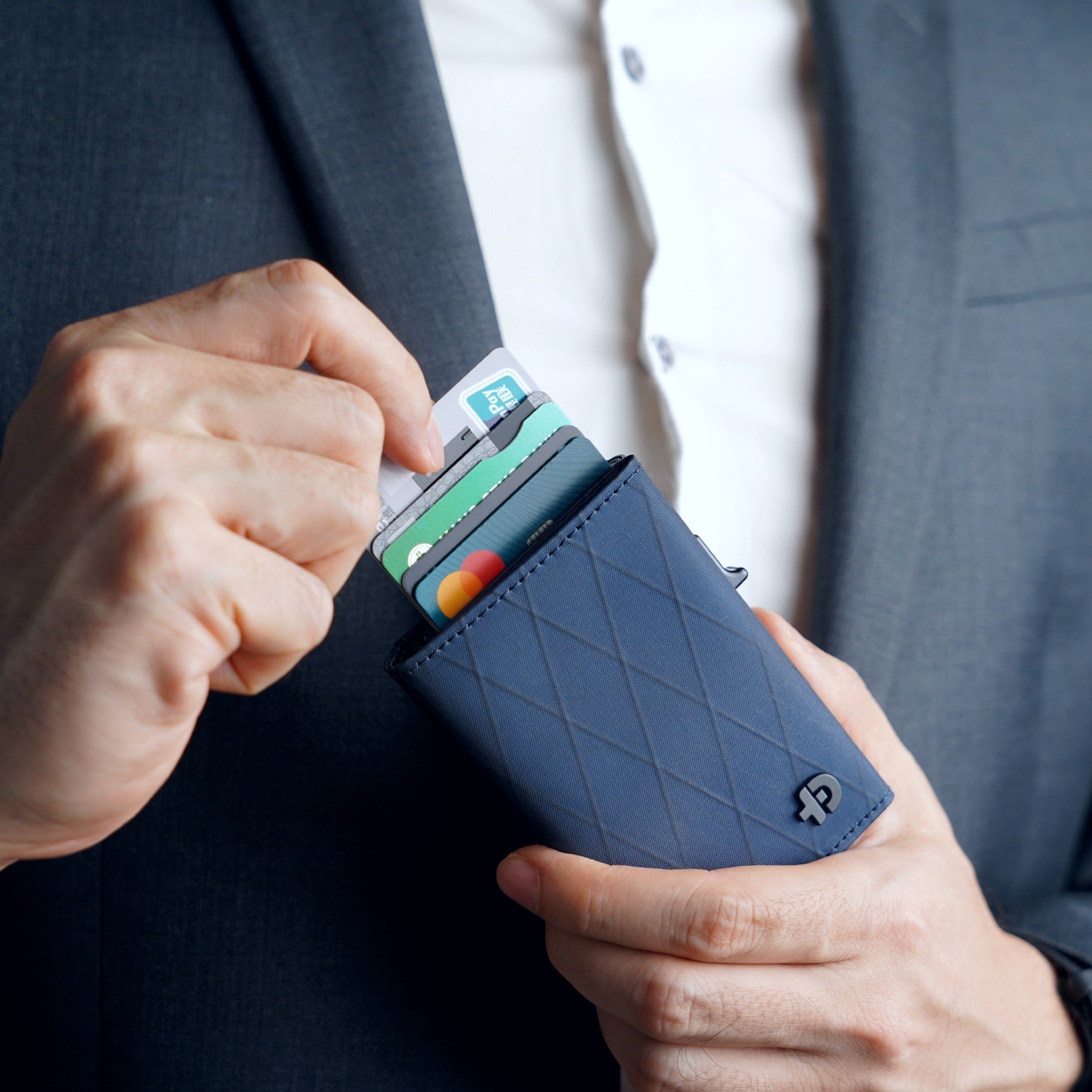 Explorer Wallet (pre-order)