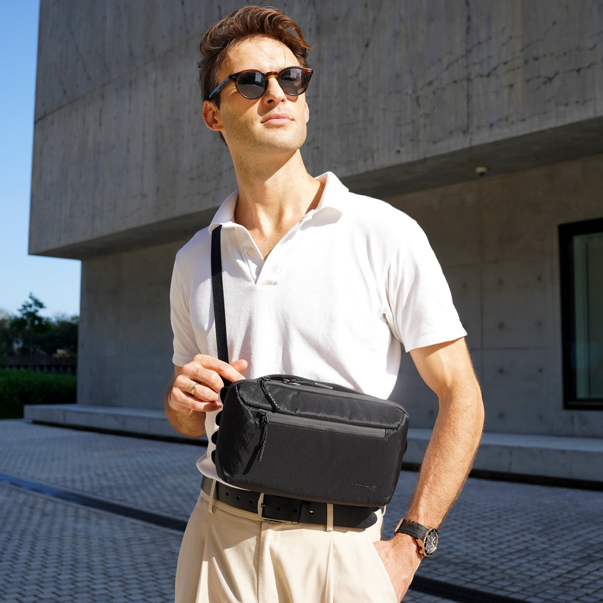 D2D Sling Pouch (pre-order)