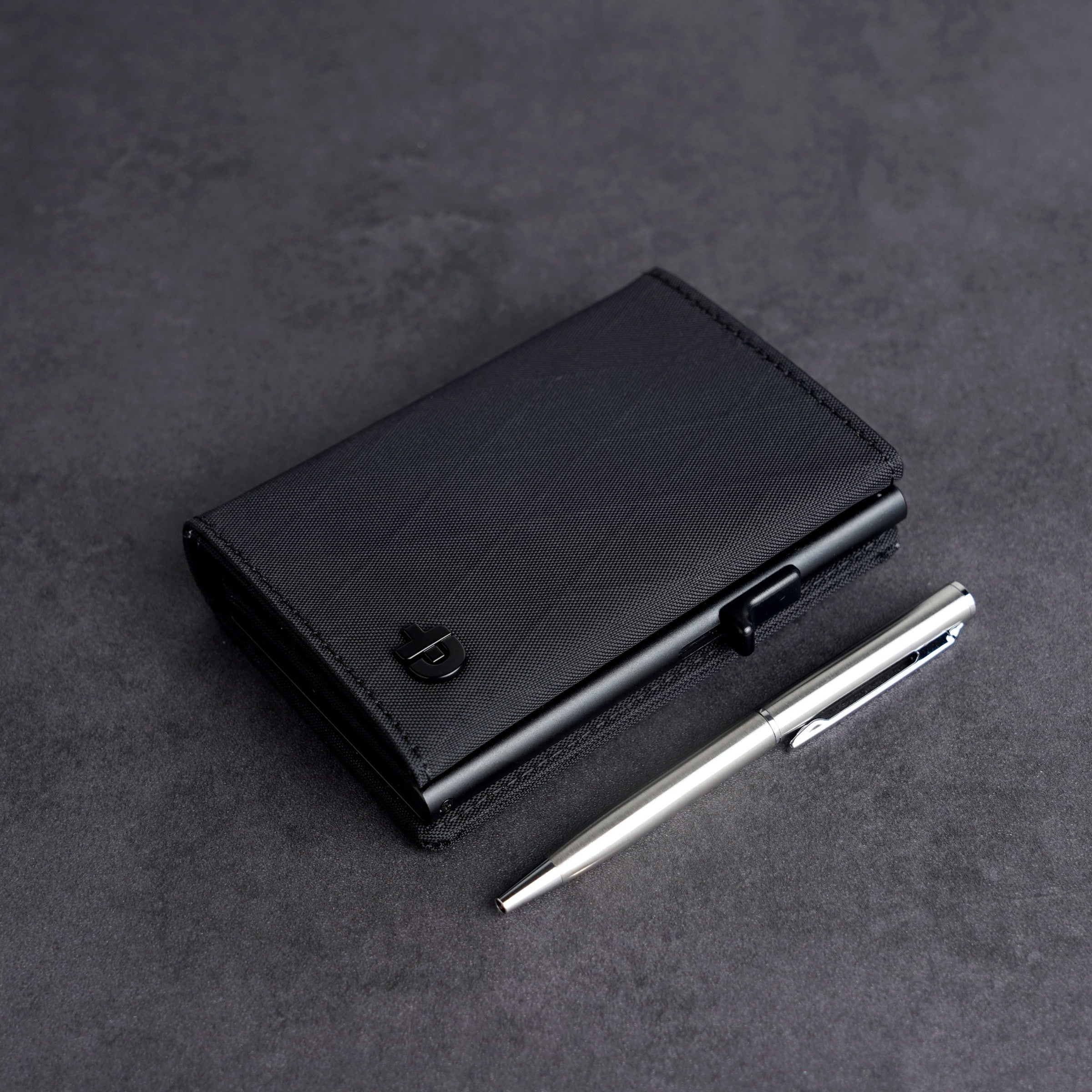 ADD1D Explorer Wallet compact RFID-blocking EDC zipper wallet in black